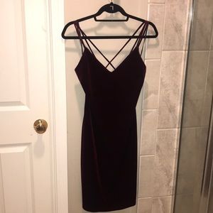 Lulus burgundy strappy dress
